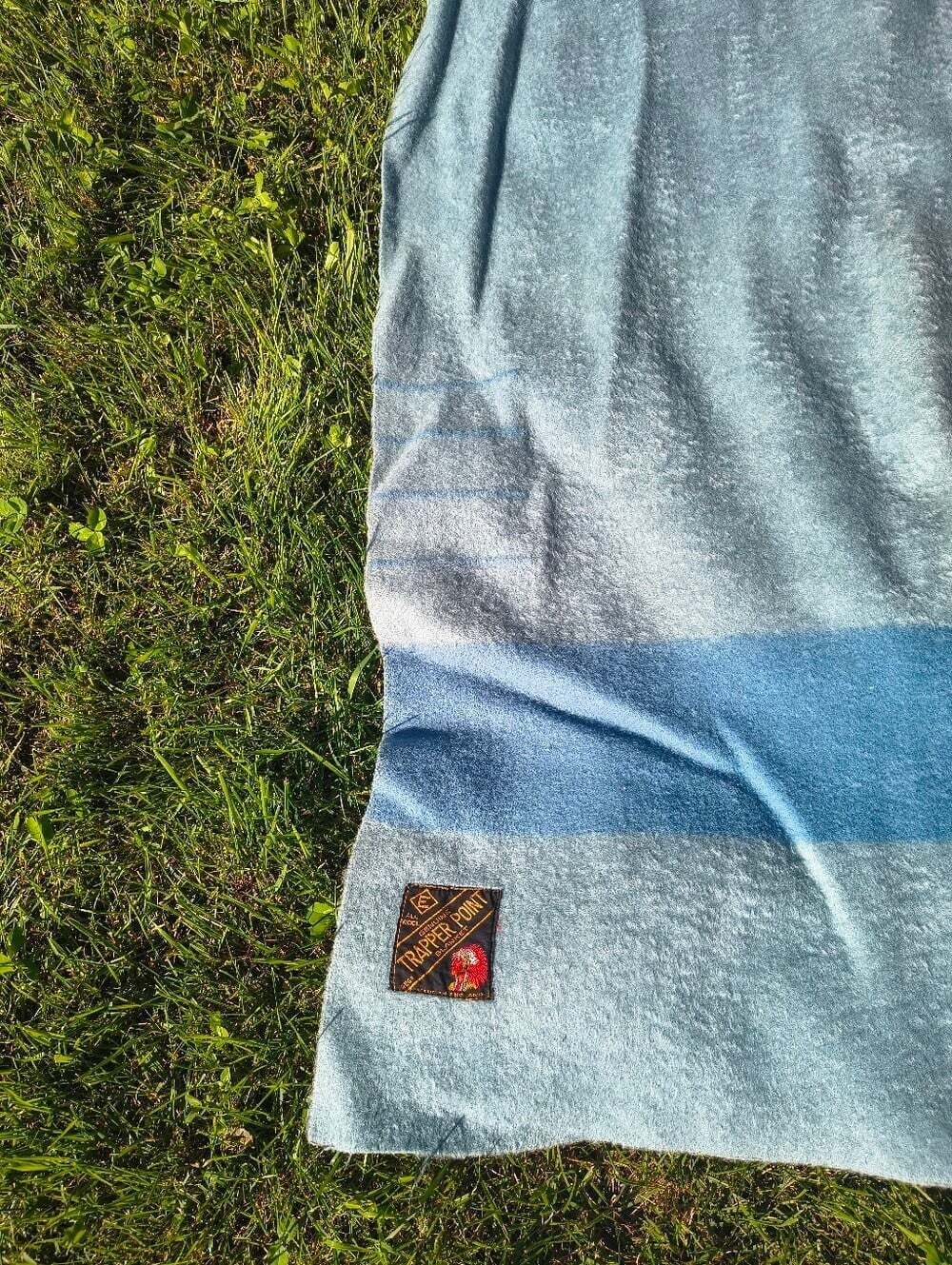 Vintage Trapper Point Blue 4 Point Blanket - Picture 7 of 13